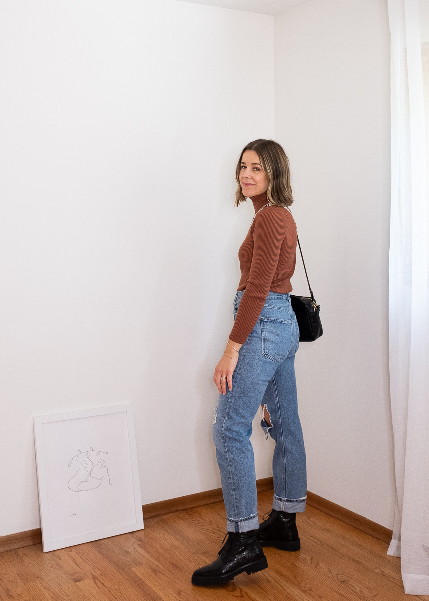 How to Wear Chunky Boots With Jeans 